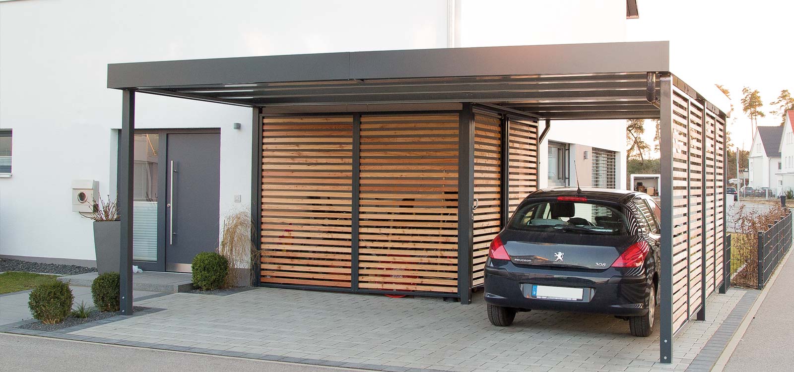 Siebau Carport CP-589 mit Geräteraum in Holz