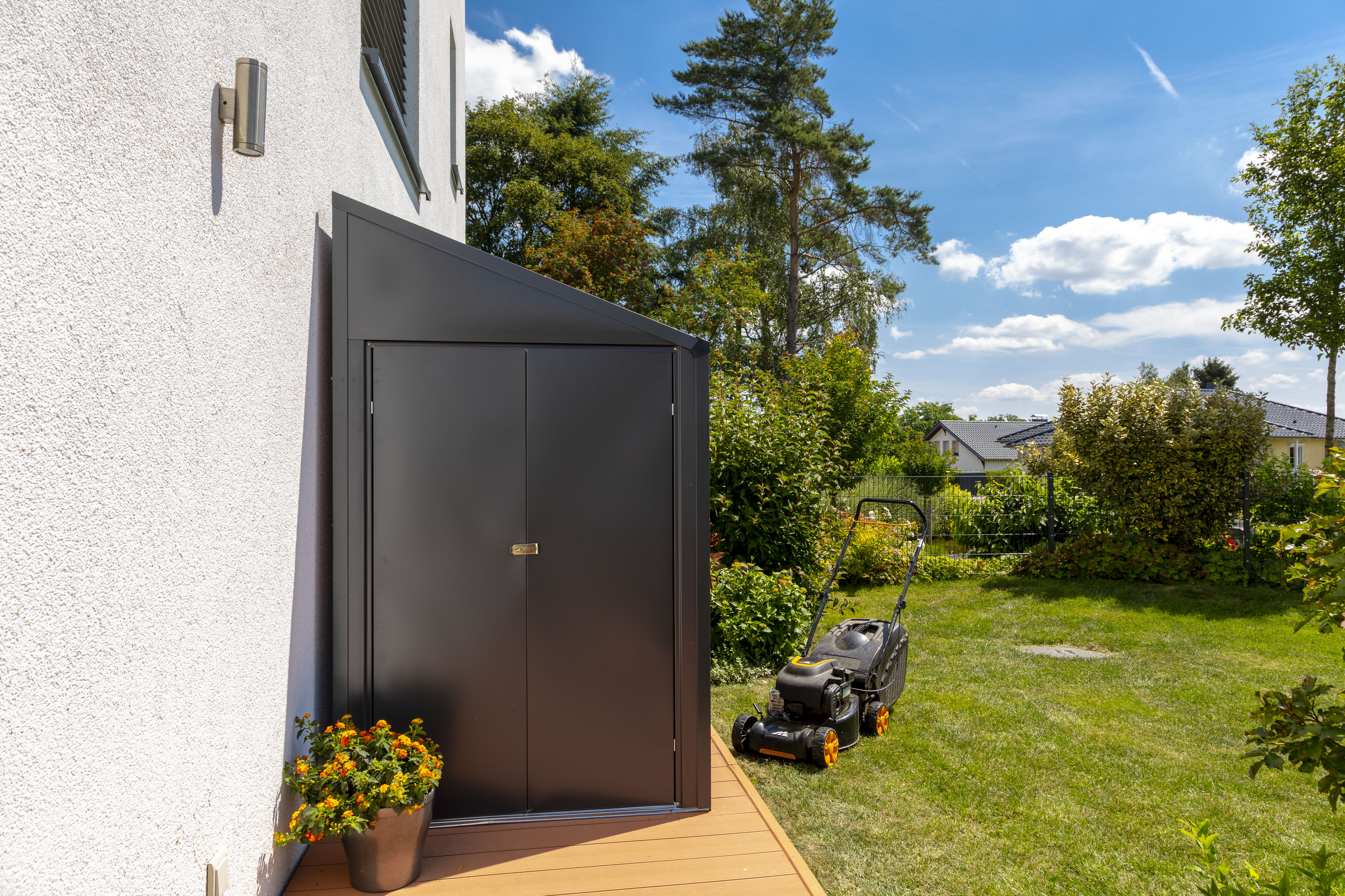 Spacemaker Metallgerätehaus Anlehnhaus 4x10 Seitenansicht